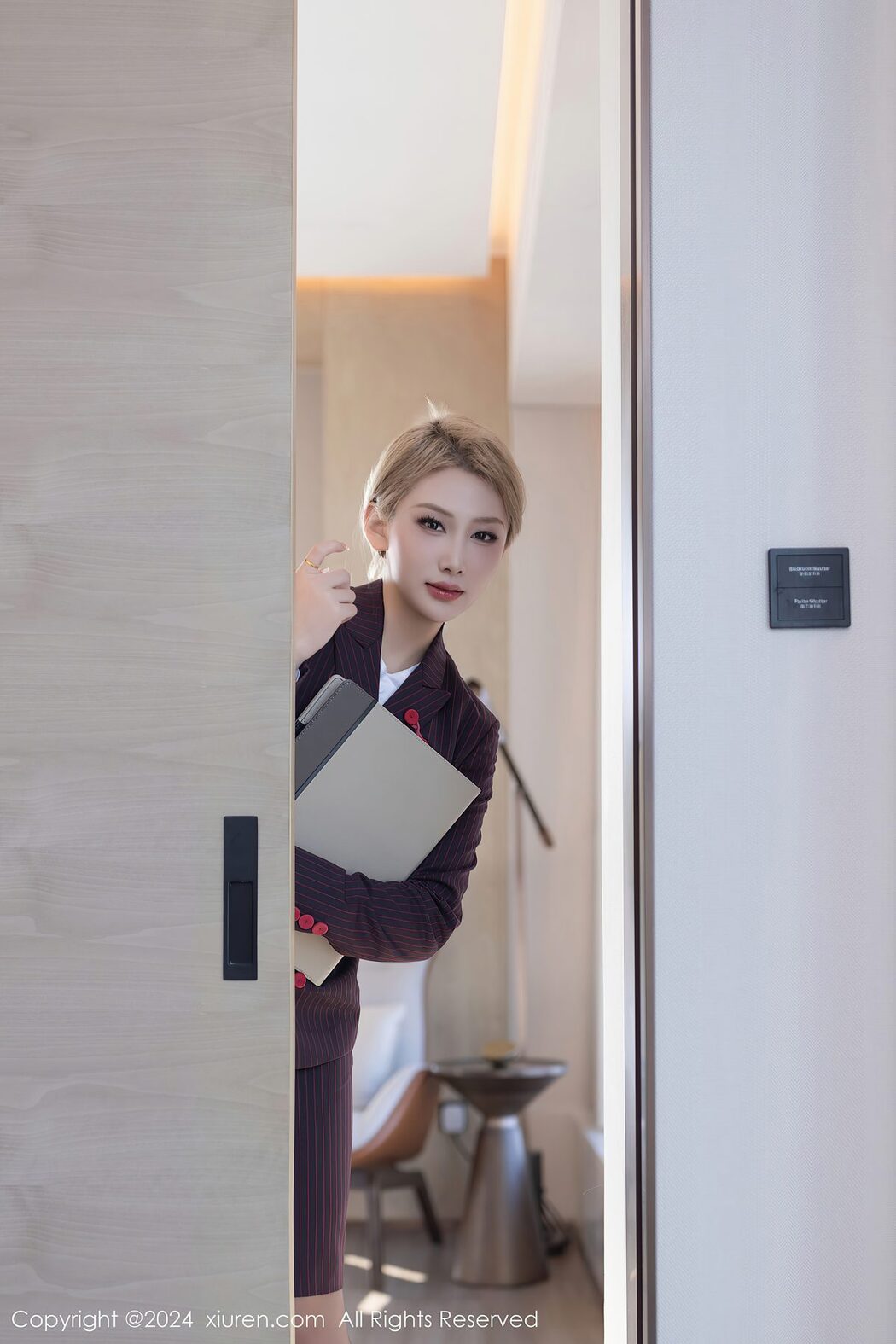 [XIUREN] No.8042 Shen Qing Dai
