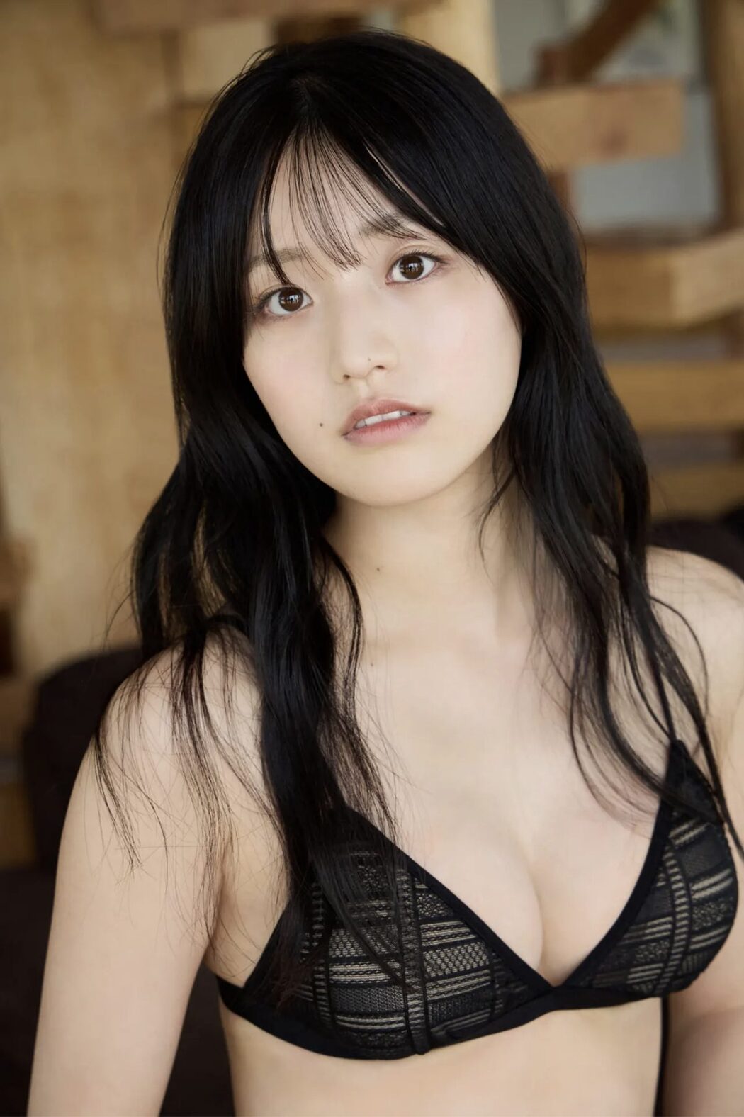 FRIDAY Tadenuma Yui 蓼沼優衣 – ハジける青春ビキニ Vol.1