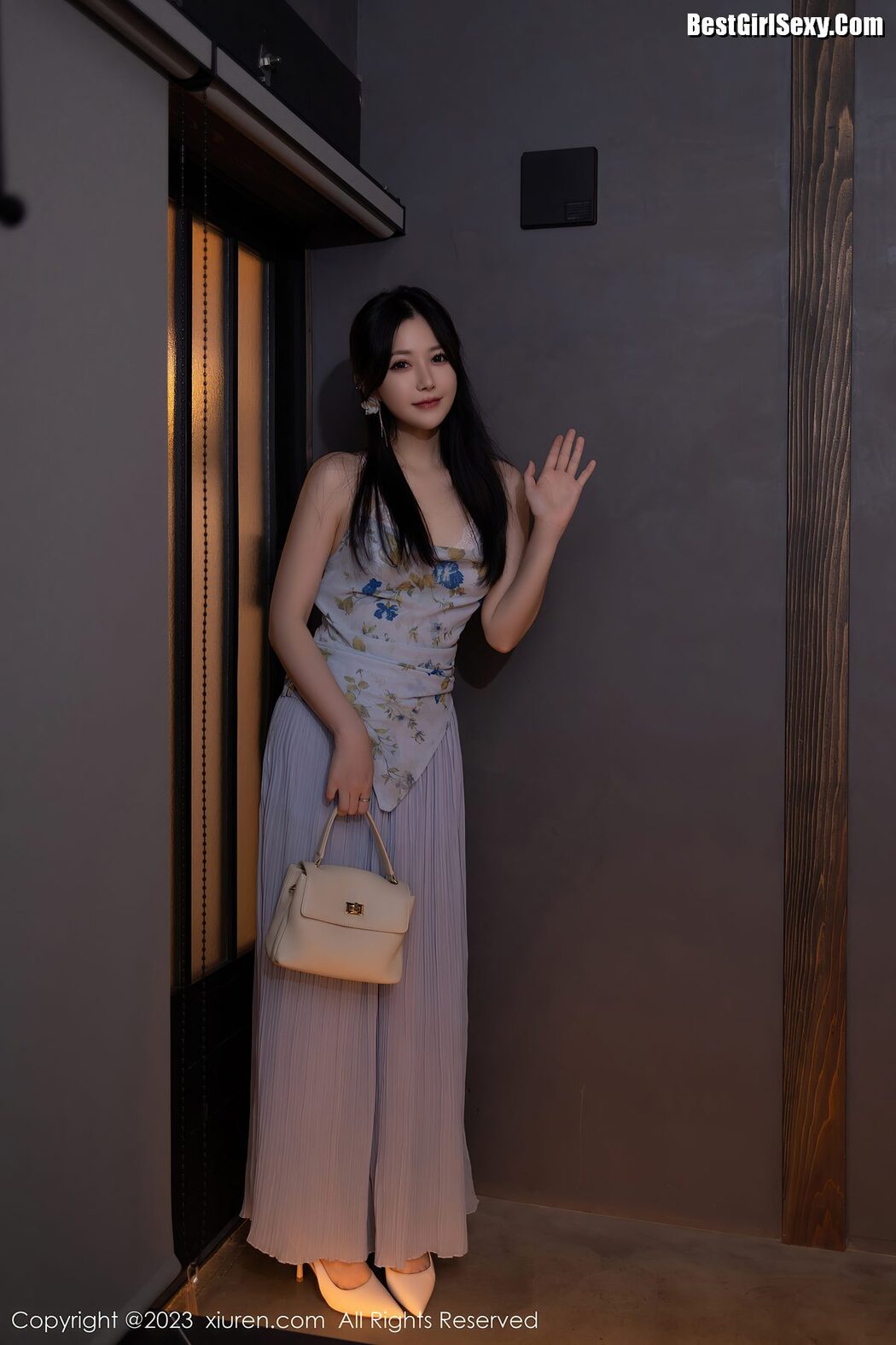 [XIUREN] No.7681 Yu Zi Jiang Fish
