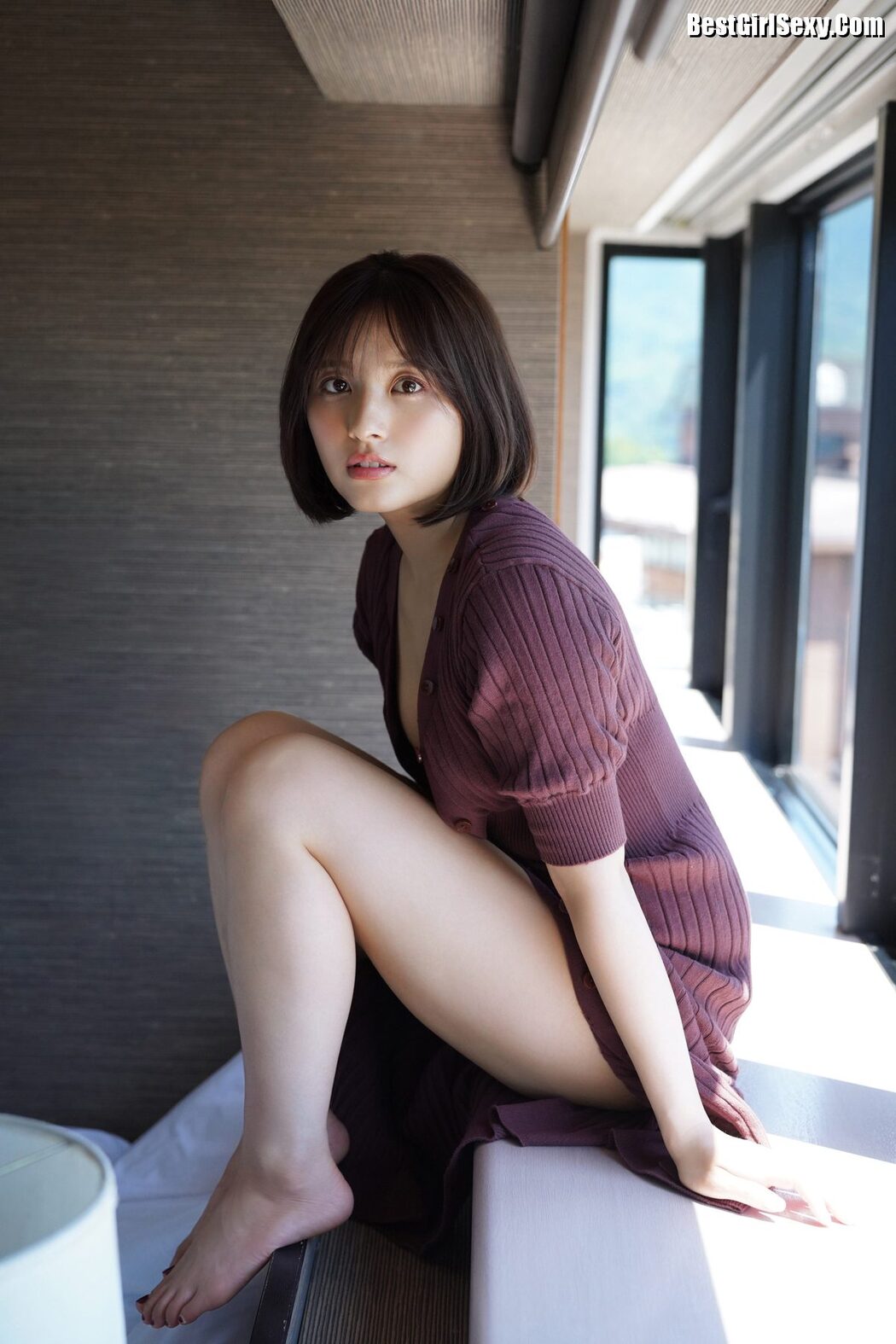 FRIDAY Owada Nana 大和田南那 – Lip Of Slight Fever