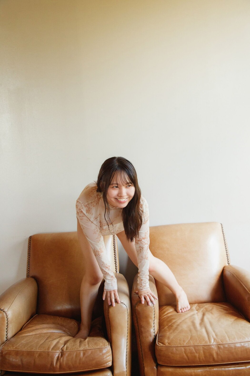 FRIDAY Digital Photobook Yuha Hongo 本郷柚巴 – Happiness