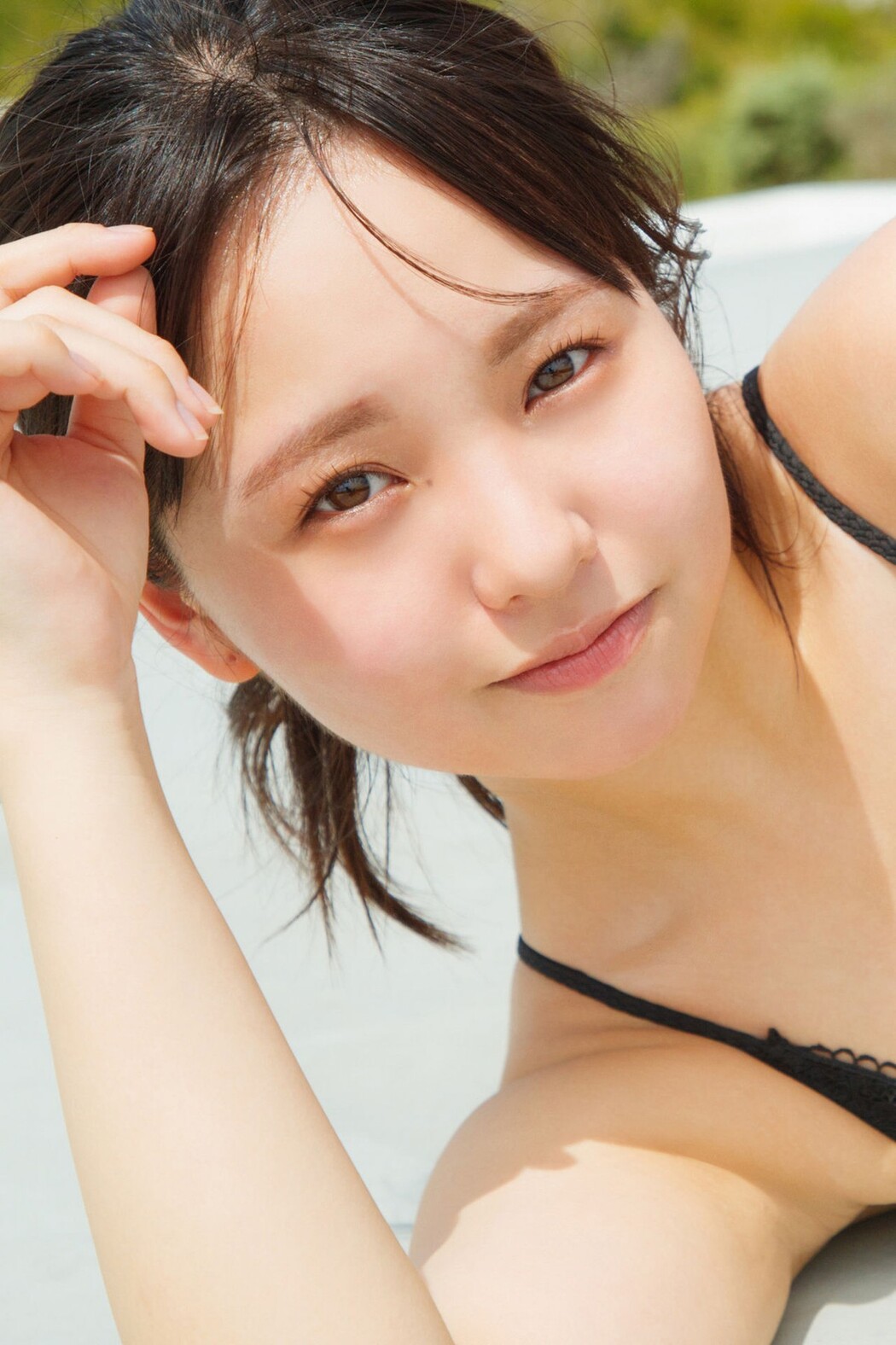 FRIDAY Digital Photobook Yuha Hongo 本郷柚巴 – Happiness
