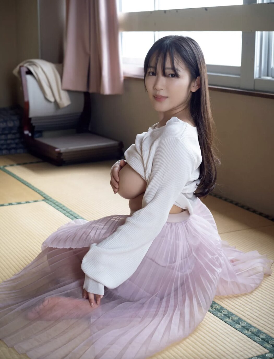 FRIDAYデジタル写真集 2022-06-17 Jun Amaki 天木じゅん – Reveals The Truth Of I Cup Milk In The Latest Photo Book