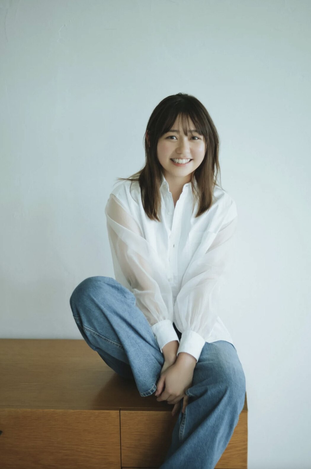 FRIDAYデジタル写真集 2023-06-23 Ellie Misumi 美澄衿依 – In The Soft Valley