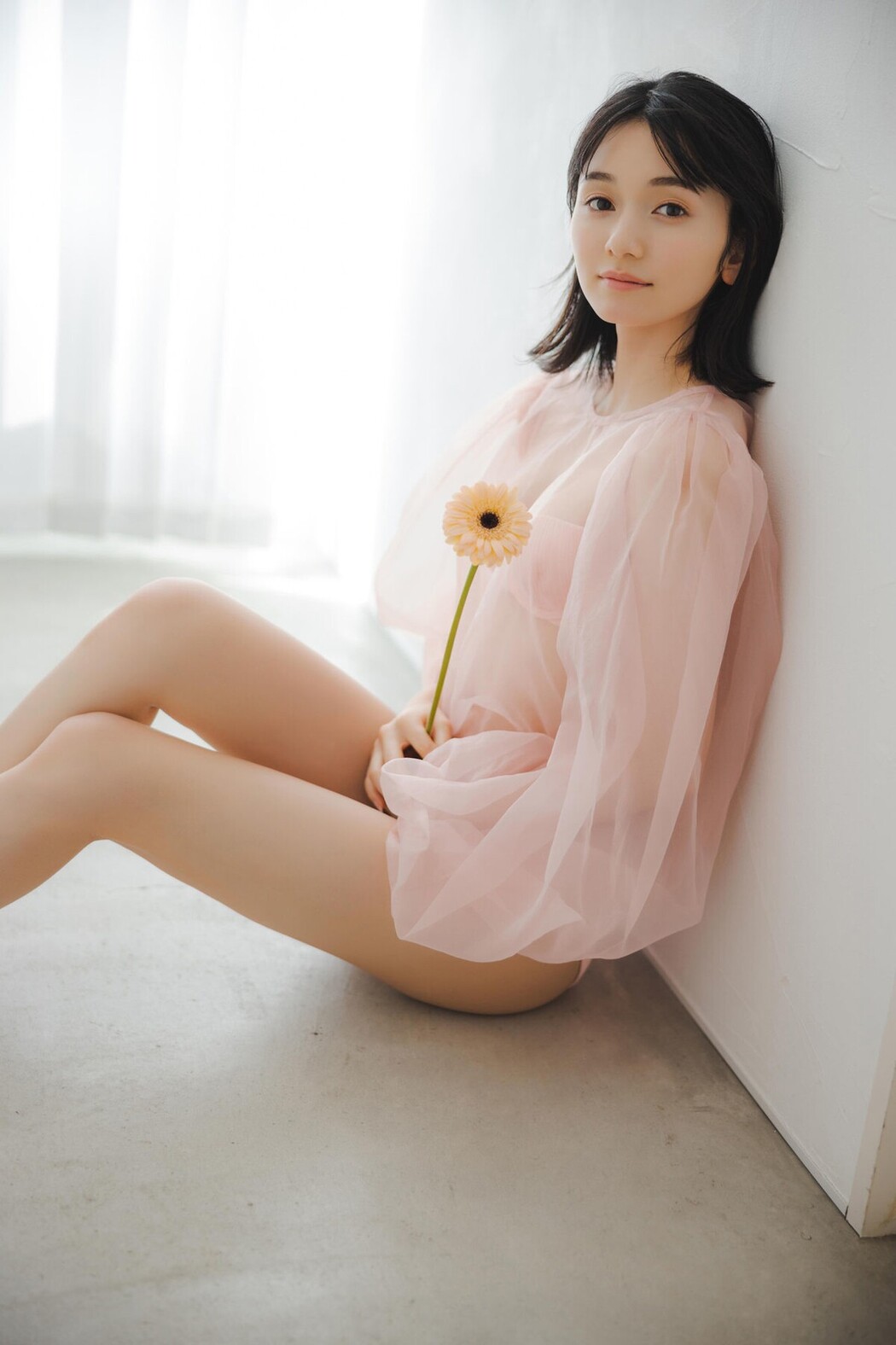 FRIDAYデジタル写真集 2023-05-11 Fuka Kumazawa 熊澤風花 – Since I Turned 20 I have Increased My Weight 106 Pages