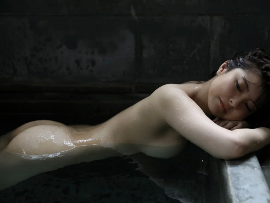 FRIDAYデジタル写真集 Miri Hanai 花井美理 – Unbanned H Cup Naked Body Vol.3