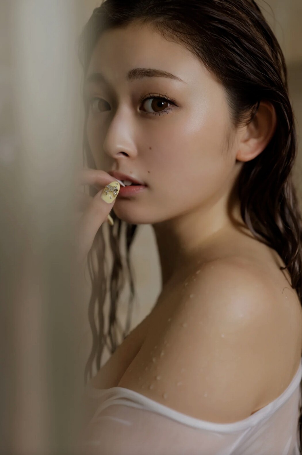 FRIDAYデジタル写真集 2023.04.27 Yuna Kogawa 古川優奈 – Monthly Girl 023
