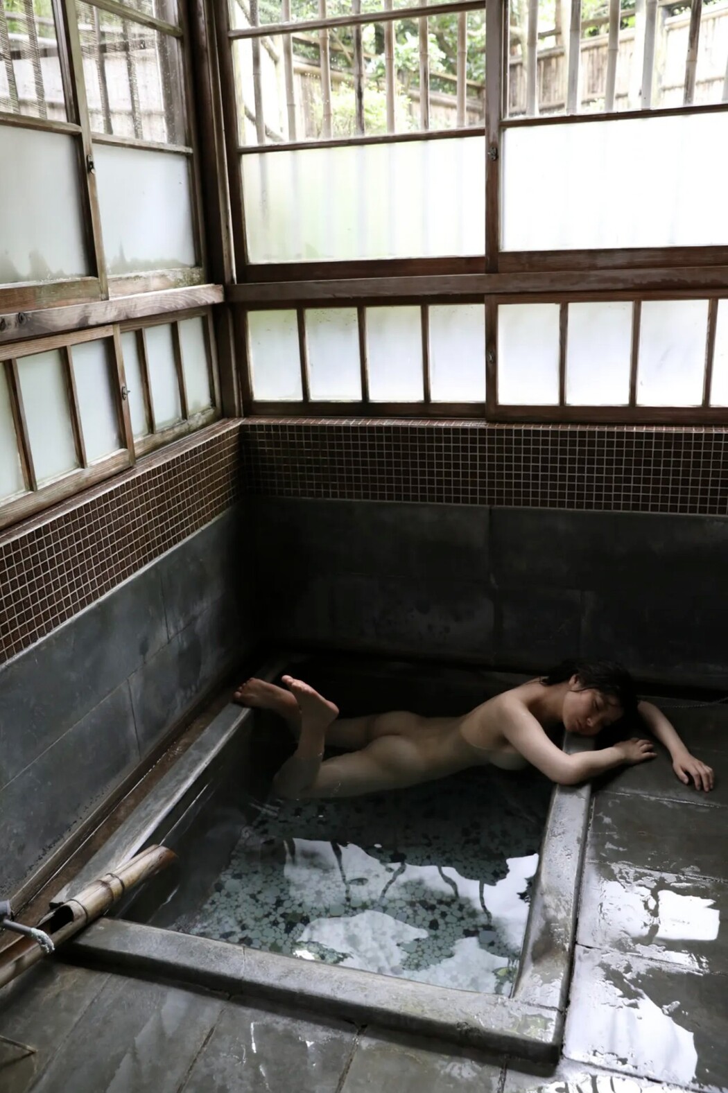 FRIDAYデジタル写真集 Miri Hanai 花井美理 – Unbanned H Cup Naked Body Vol.3