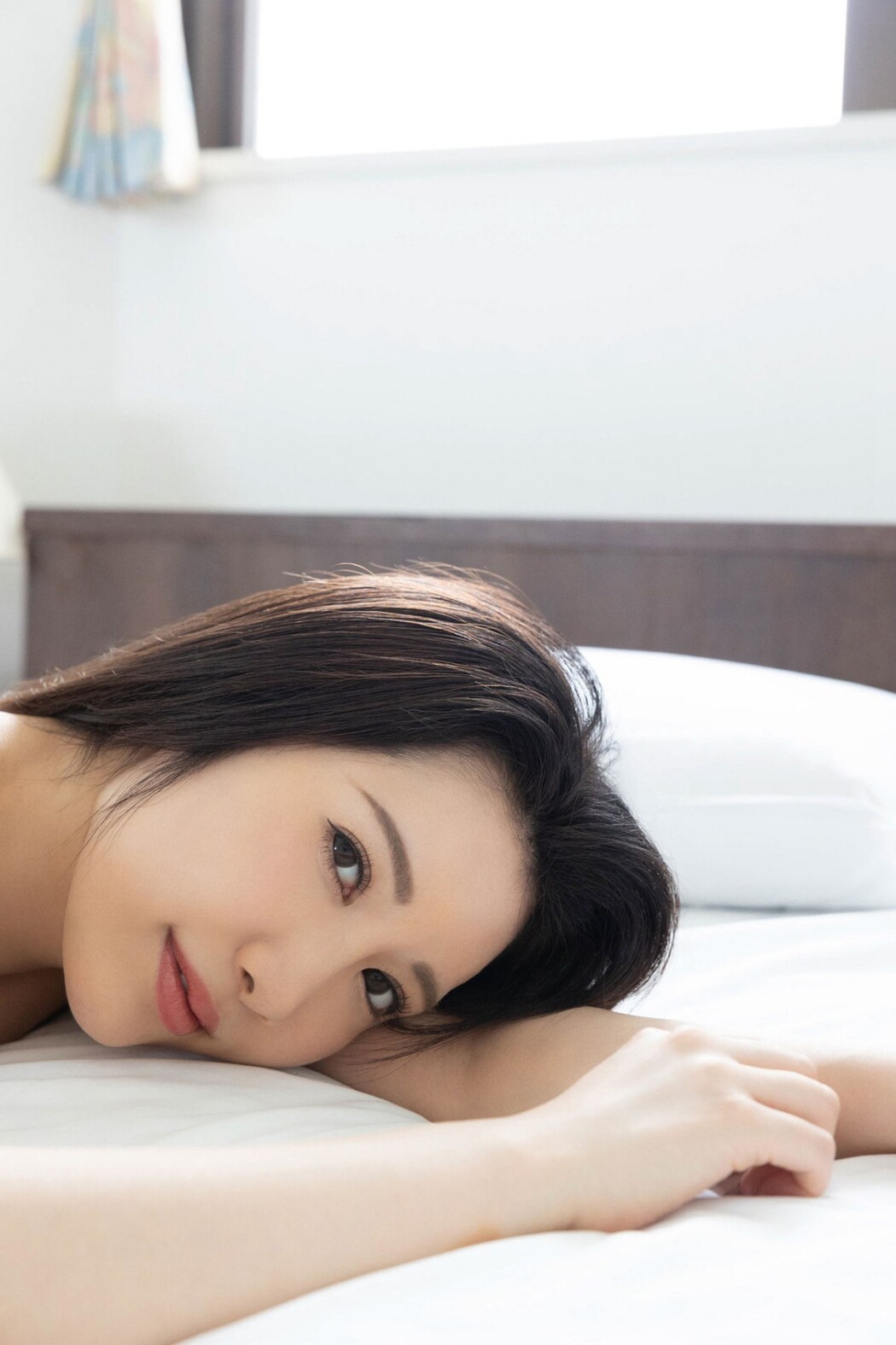 FRIDAY Digital Photobook Miina Wakatsuki 若月みいな – Mature H Cup Milk Vol.2
