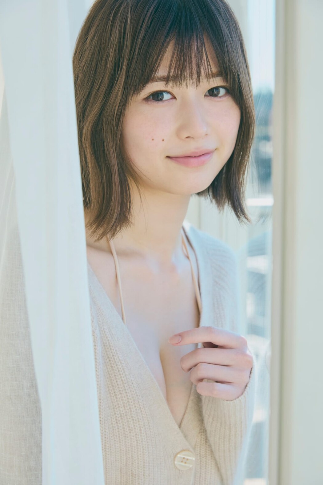 FRIDAY 2023.02.09 Yuzuha Saeki 冴木柚葉 – Monthly Girl 021
