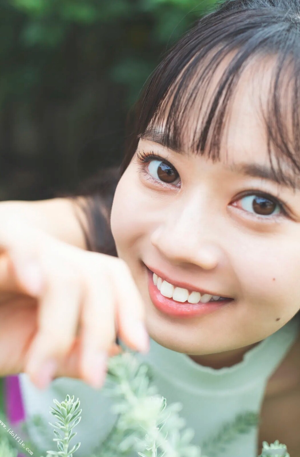 FRIDAY 2022-10-13 Saeko Kondo 近藤沙瑛子 – First FRIDAY Memorial Special 50 Cut & Movie