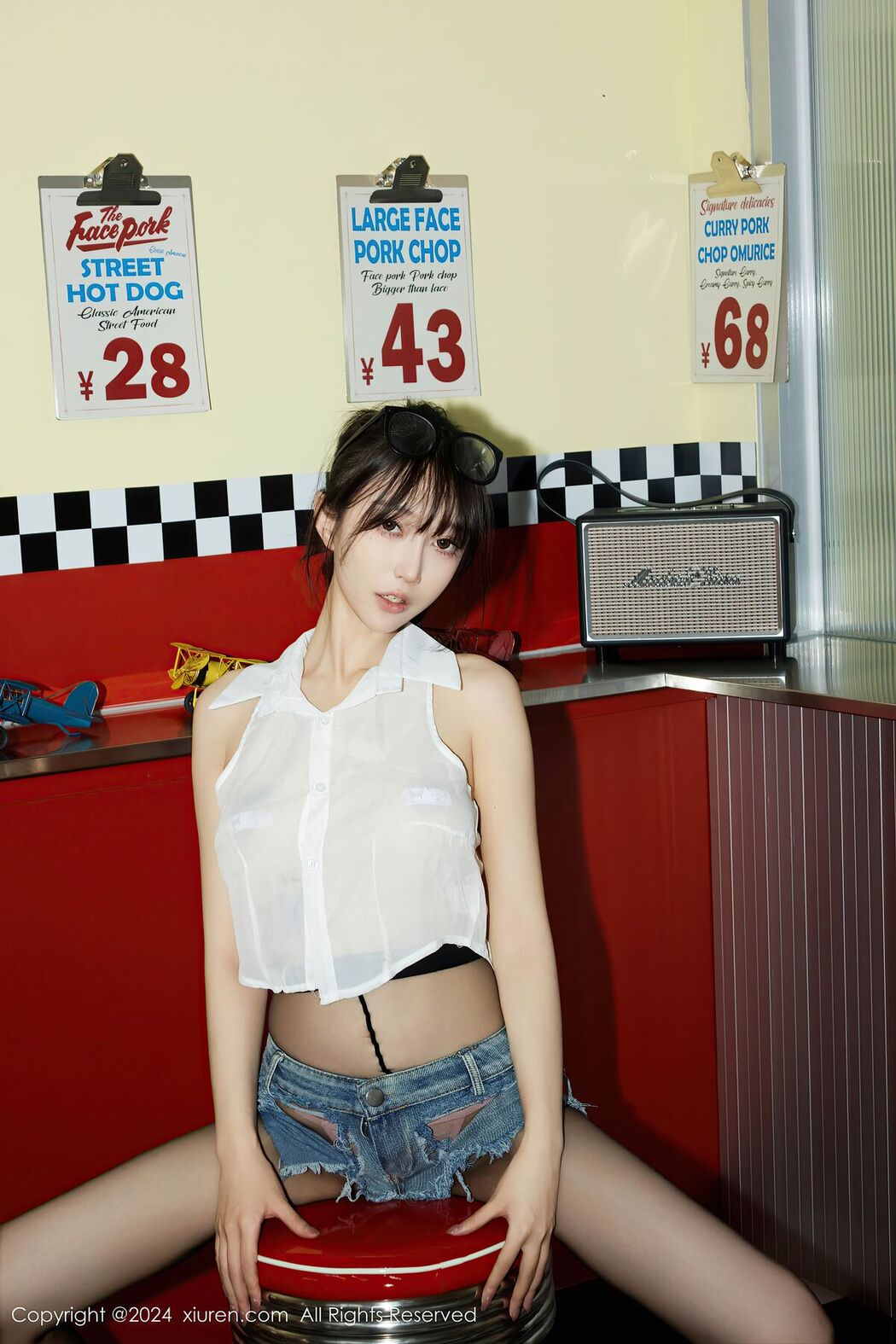 [XIUREN] No.8811 Yue Er Yue Er
