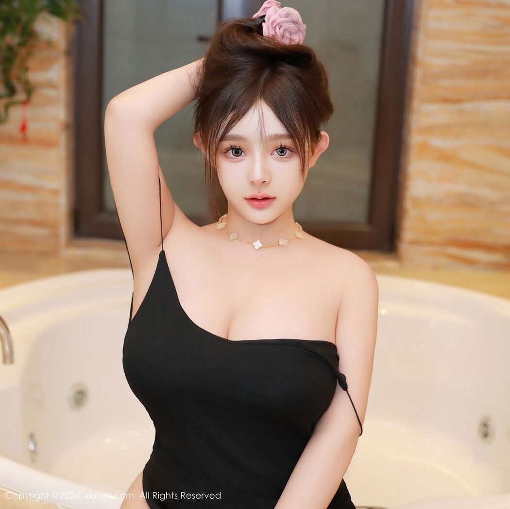 [XIUREN] No.8911 Na Na Zi YY