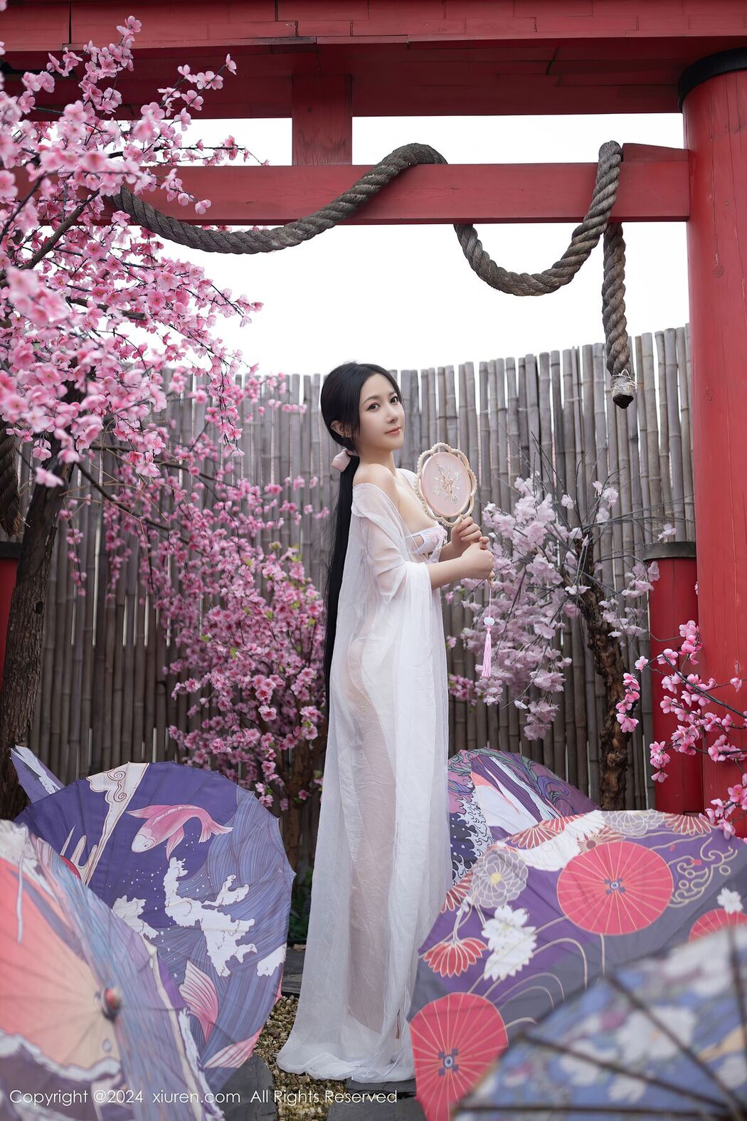 [XIUREN] No.8927 Yu Zi Jiang Fish