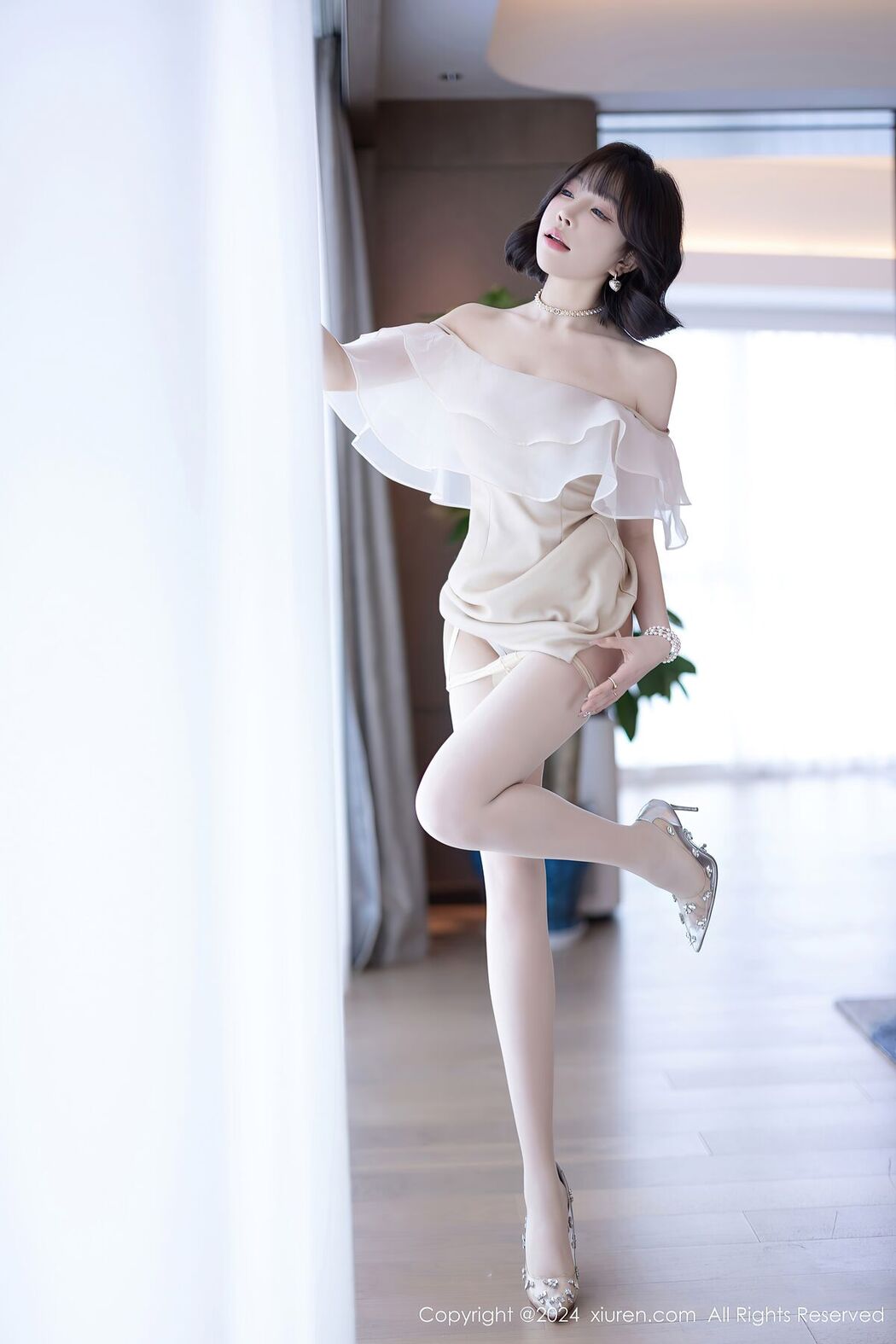 [XIUREN] No.8917 Xu Li Zhi Booty