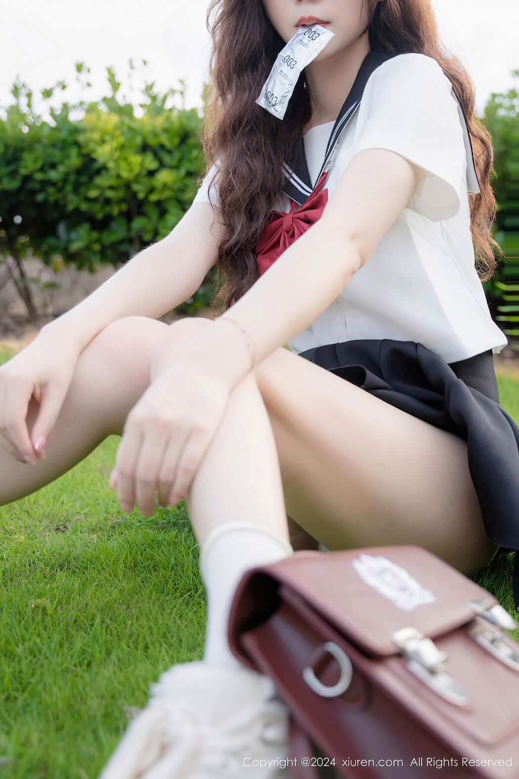 [XIUREN] No.8948 Pai Huang Gua Girl