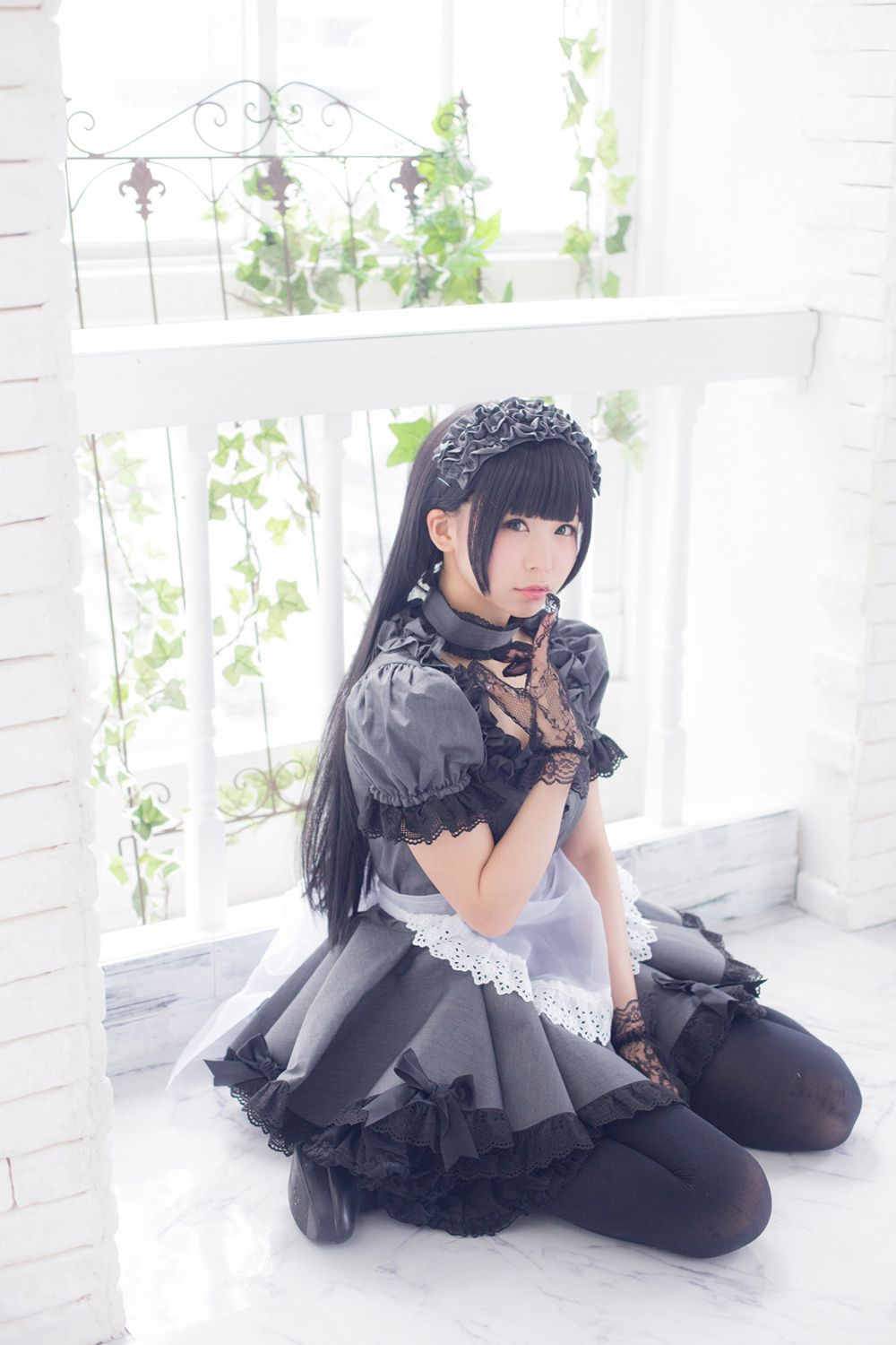 Coser@Akira Gray Maid Doll