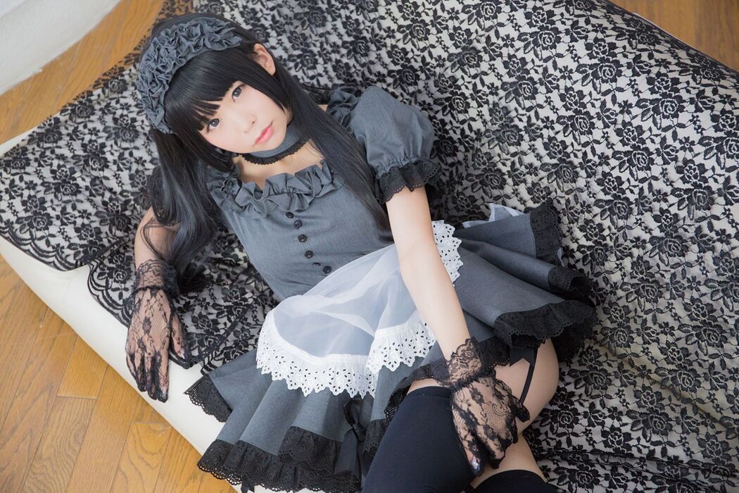 Coser@Akira Gray Maid Doll