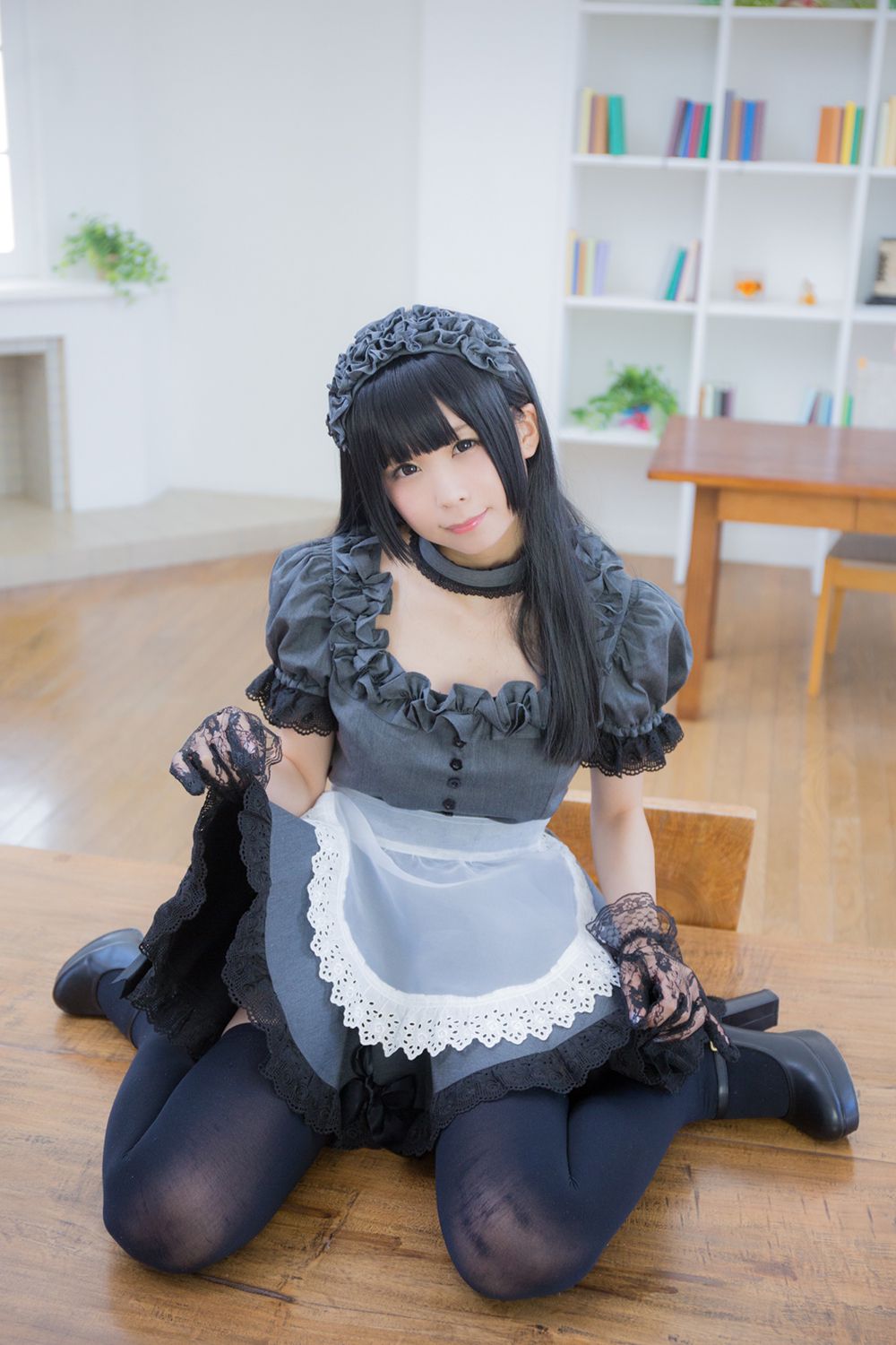 Coser@Akira Gray Maid Doll