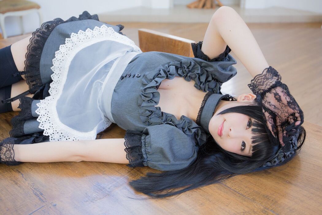 Coser@Akira Gray Maid Doll