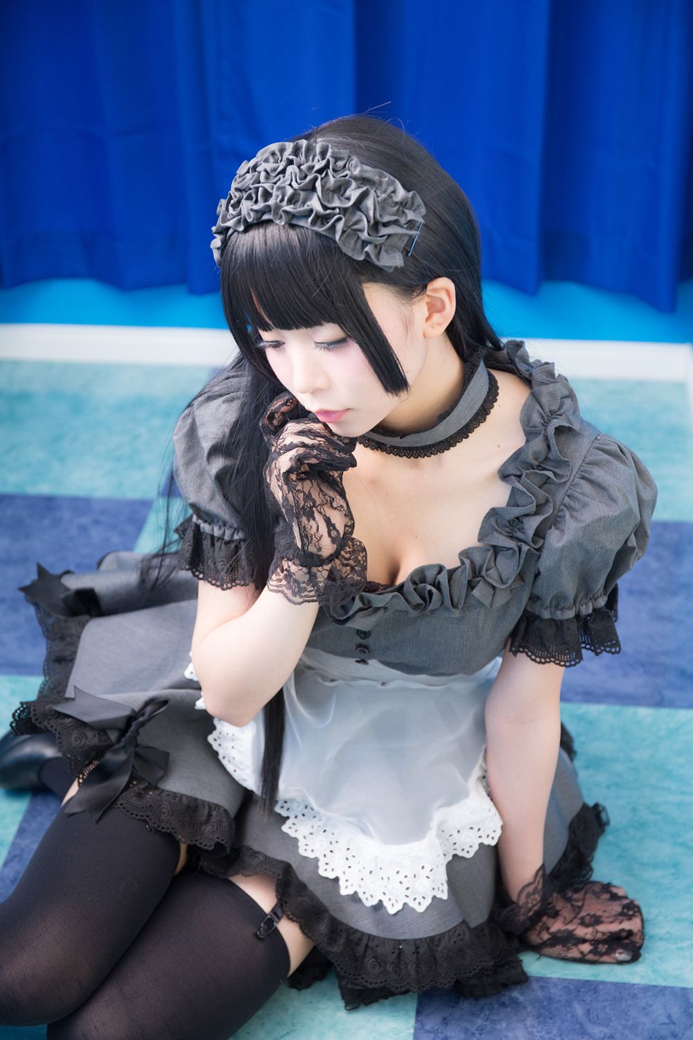 Coser@Akira Gray Maid Doll