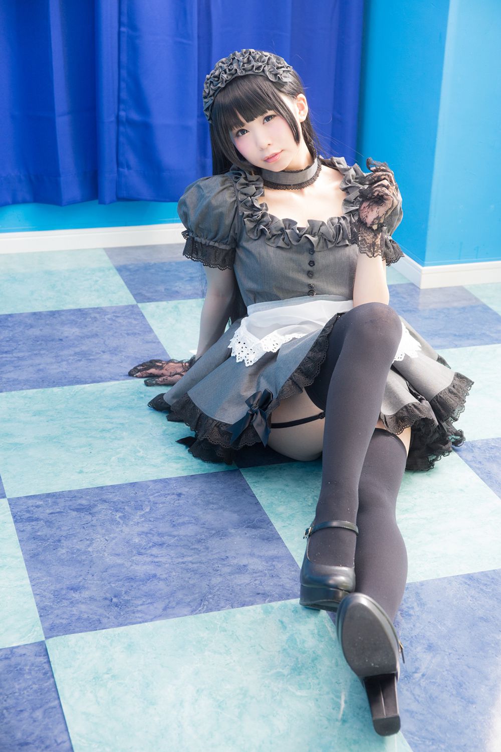 Coser@Akira Gray Maid Doll