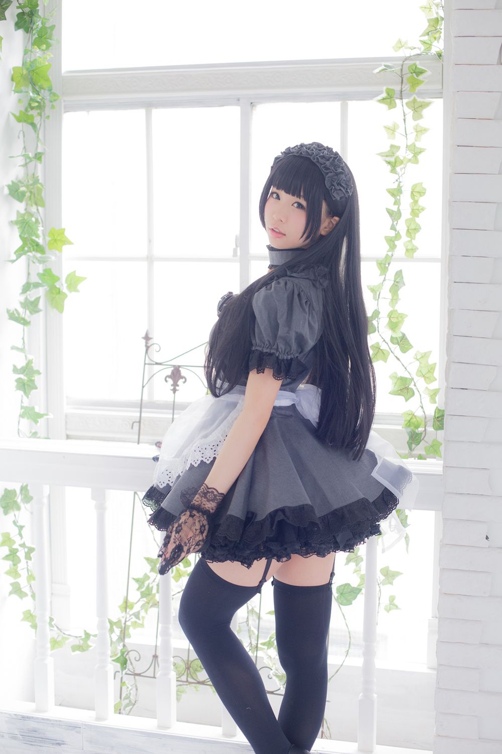 Coser@Akira Gray Maid Doll