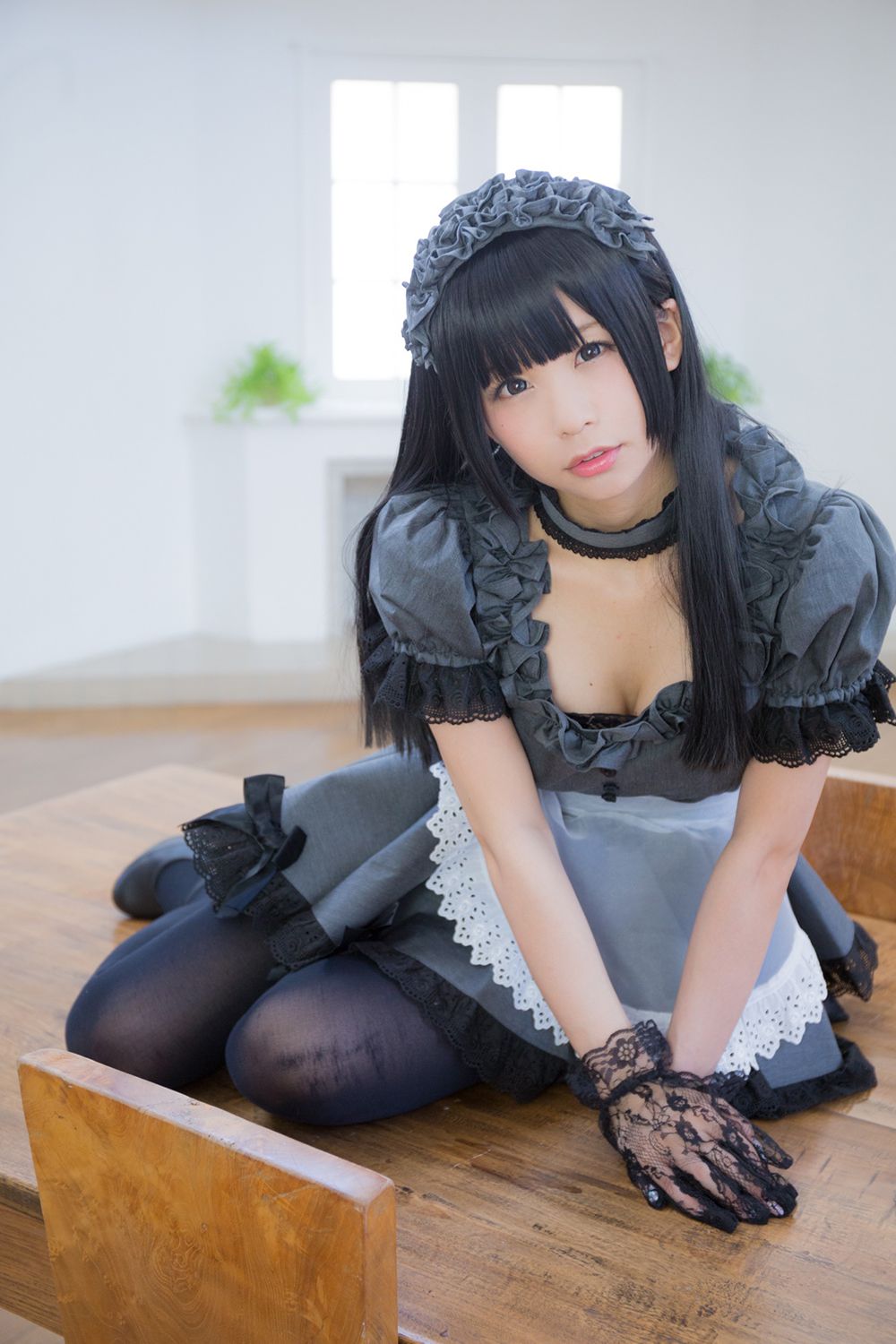 Coser@Akira Gray Maid Doll