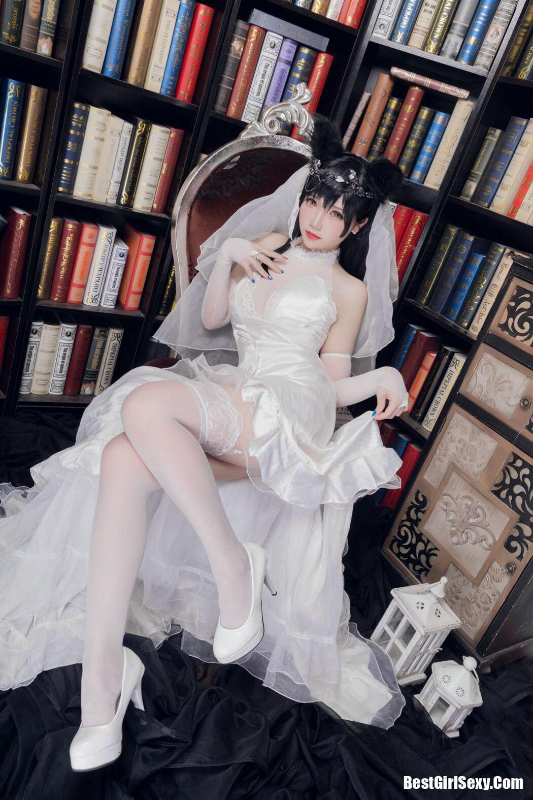 Coser@雪晴Astra 爱宕花嫁 白丝 Cover Photo