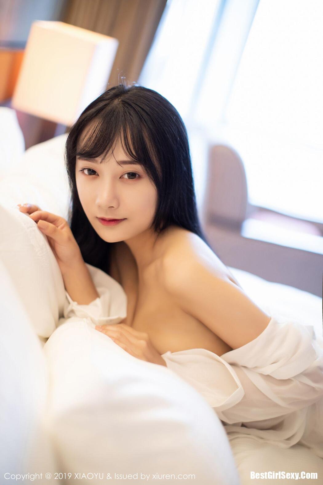 XiaoYu Vol.076 He Jia Ying