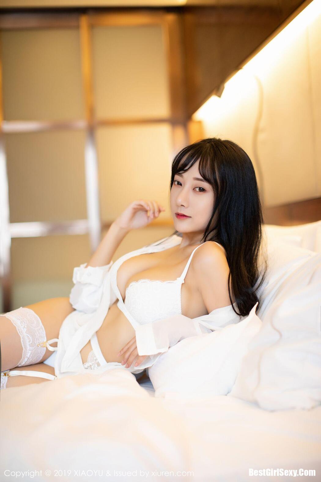 XiaoYu Vol.076 He Jia Ying
