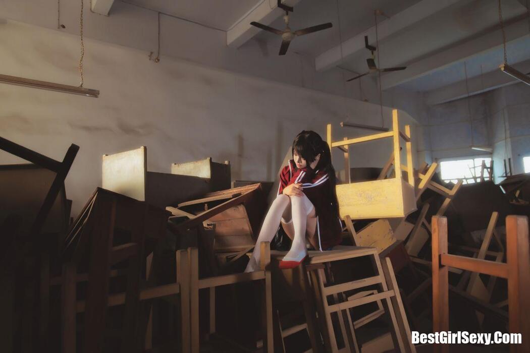 Coser@桜桃喵 Vol.086 桜桃未熟3 废弃教室