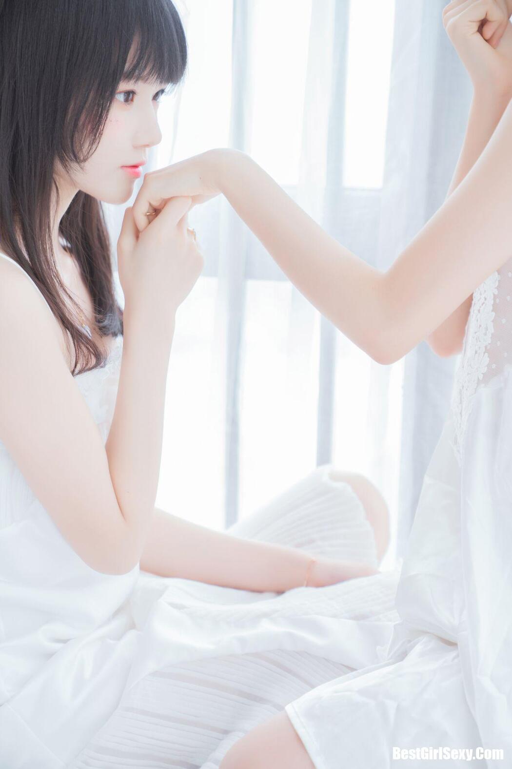 Coser@桜桃喵 Vol.045 白色长裙