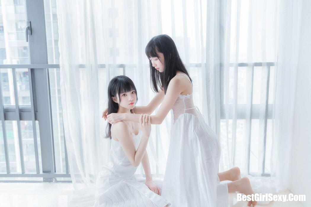 Coser@桜桃喵 Vol.045 白色长裙