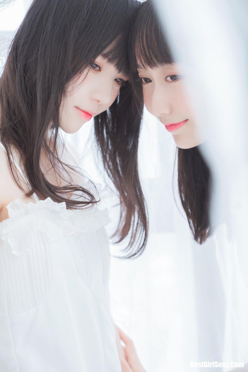 Coser@桜桃喵 Vol.045 白色长裙