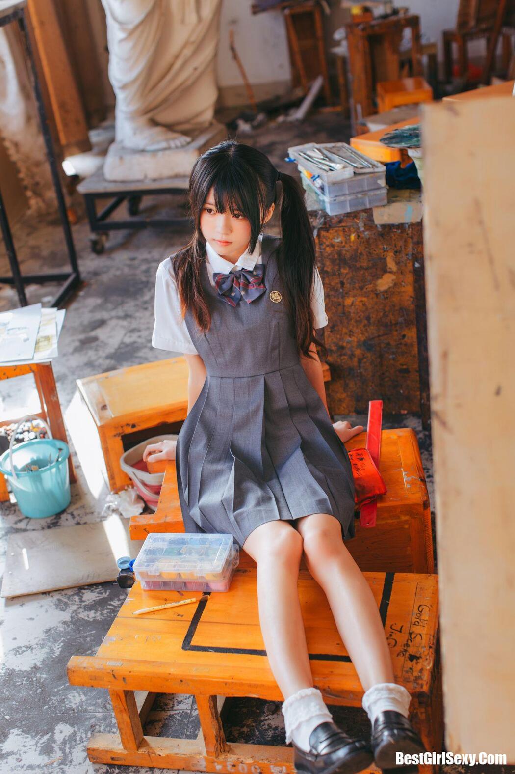 Coser@桜桃喵 Vol.028 画室少女