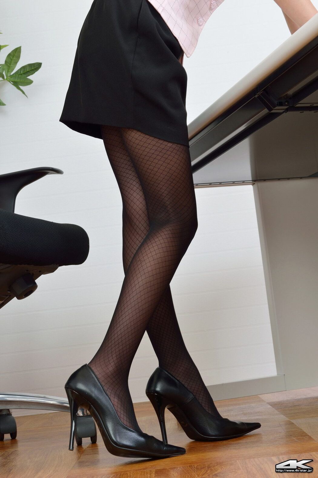 [4K-STAR] NO.00096 Nao Kitamura Office Lady Black Silk Work Wear