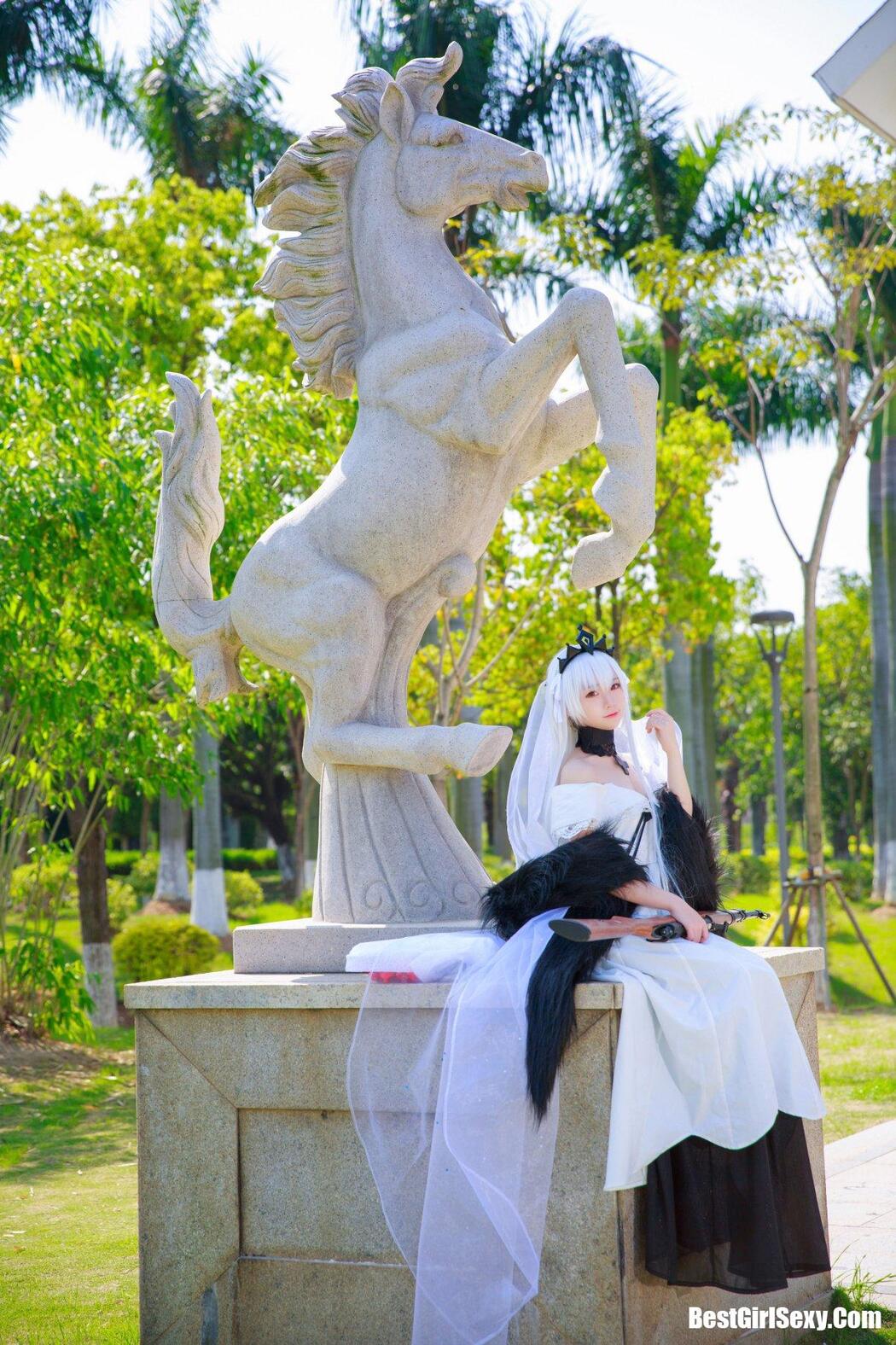 Coser@G44不会受伤 Vol.004 G44 98K婚纱 德皇