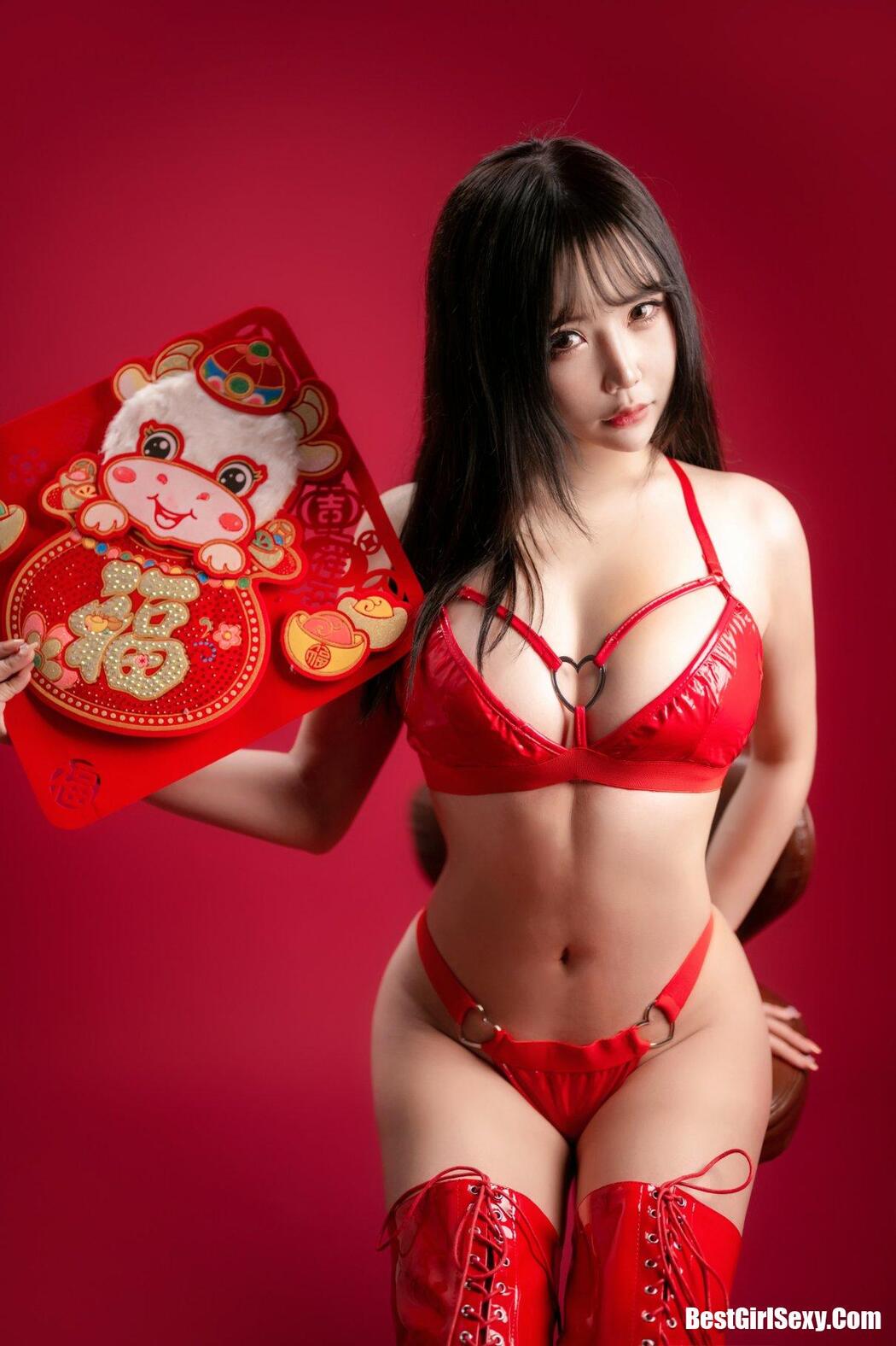 Coser@抱走莫子aa Vol.036 金牛送福