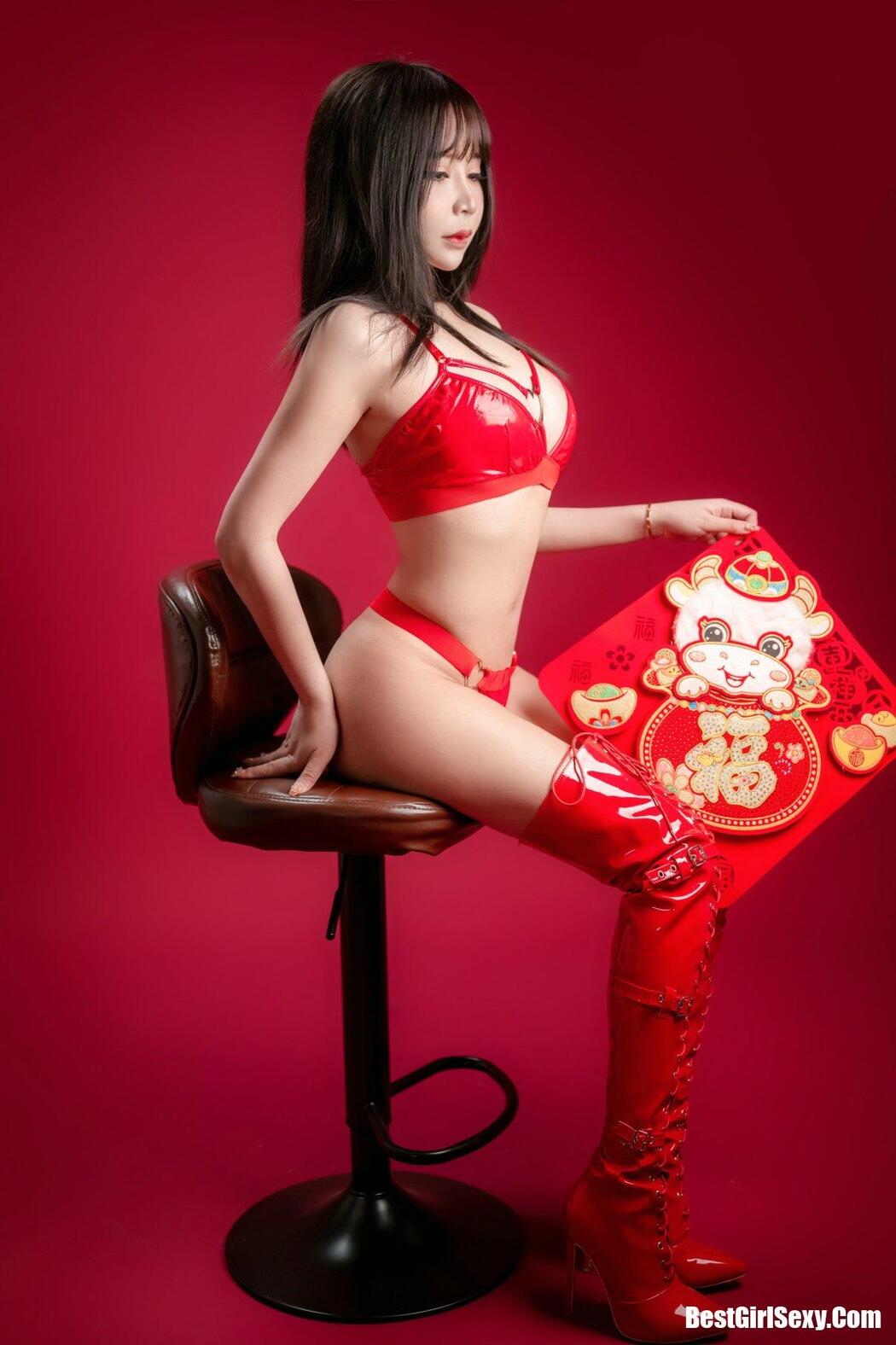 Coser@抱走莫子aa Vol.036 金牛送福