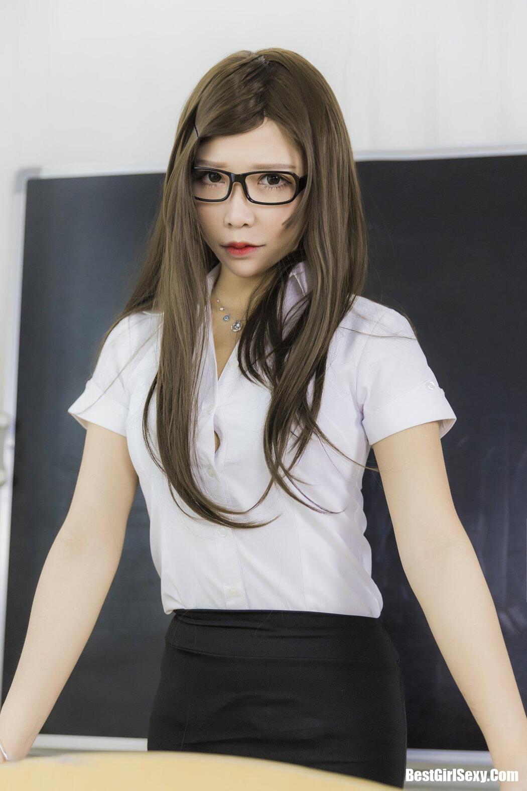 Coser@抱走莫子aa Vol.018 上课啦