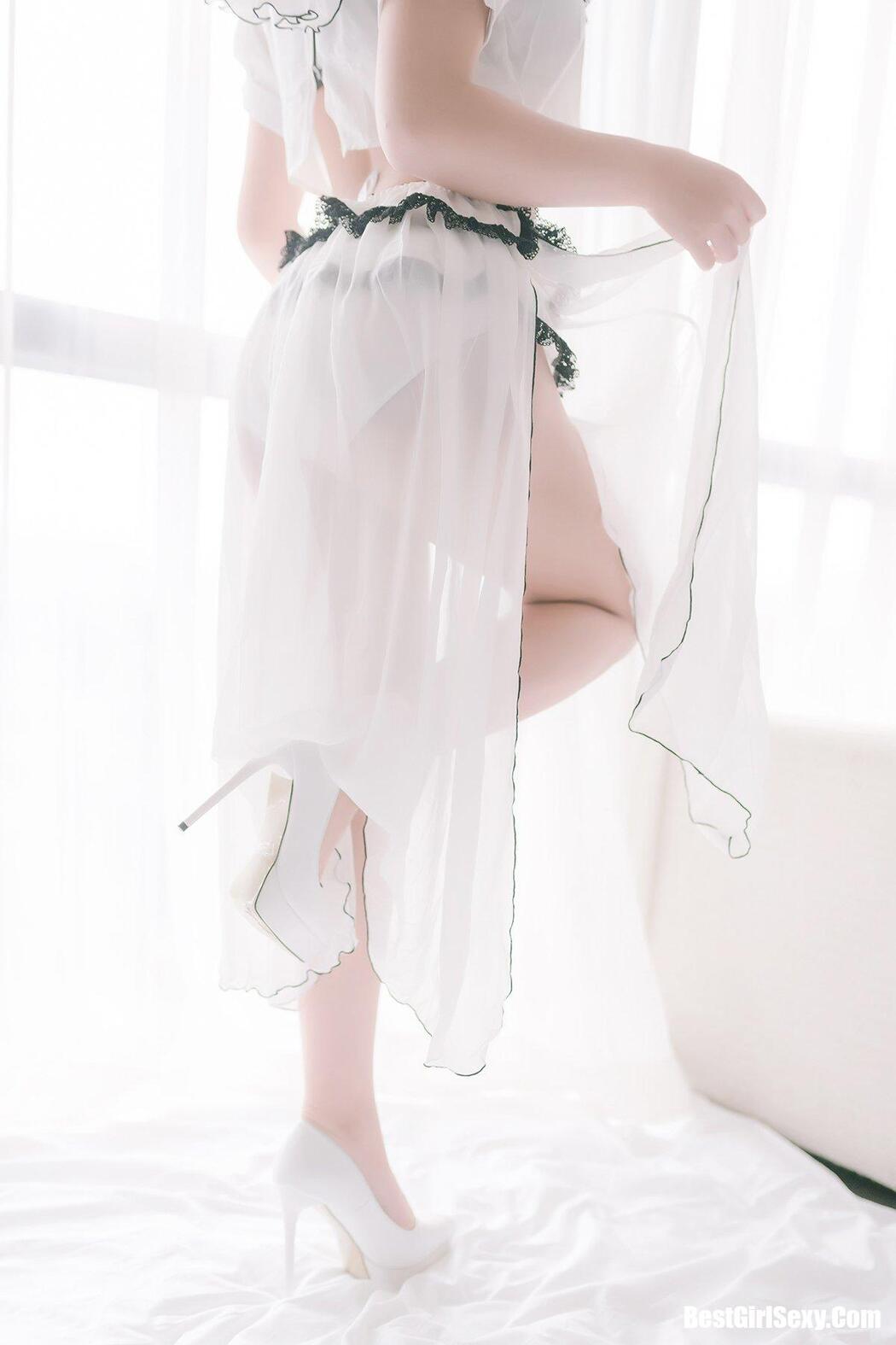 Coser@抱走莫子aa Vol.004 纯白修女 Cover Photo