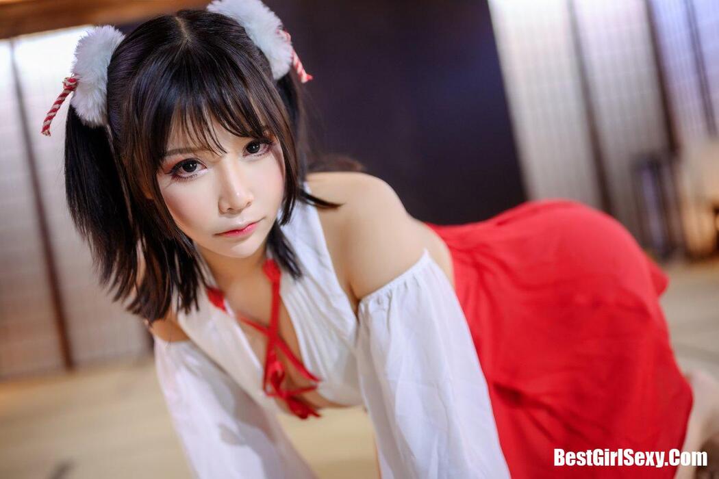 Coser@抱走莫子aa Vol.020 限量电子版巫女