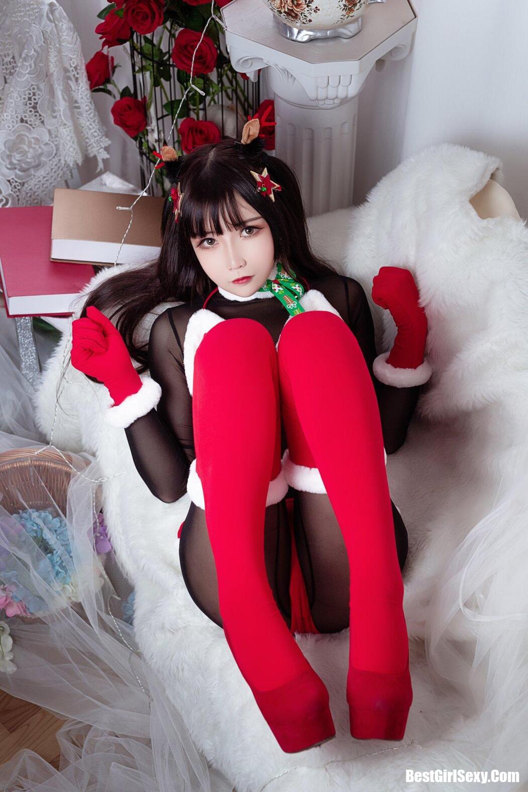 Coser@抱走莫子aa Vol.011 连体黑丝圣诞比基尼