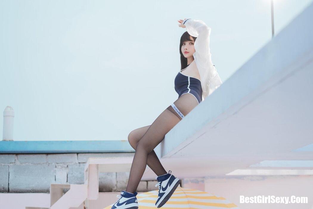 Coser@rioko凉凉子 Vol.072 天台竞泳