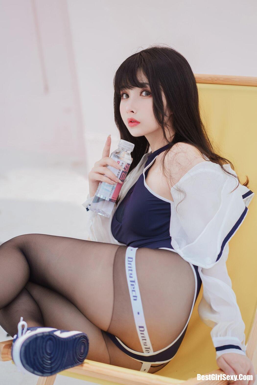 Coser@rioko凉凉子 Vol.072 天台竞泳