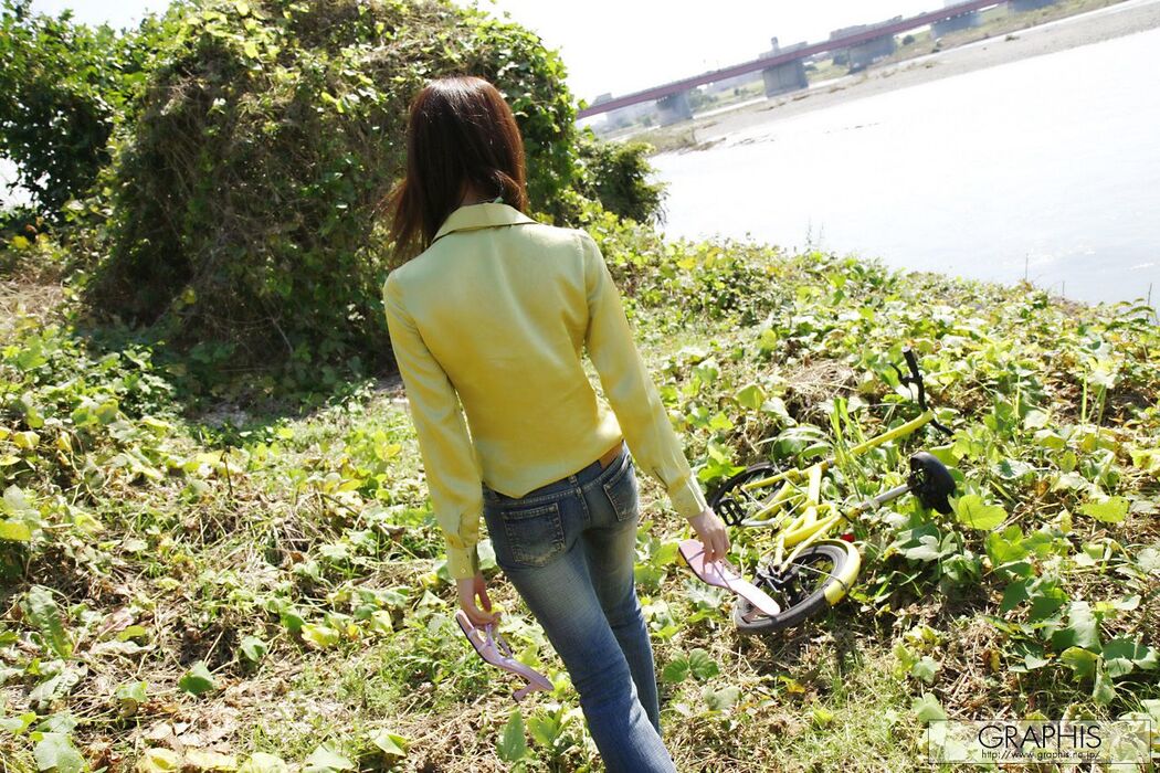 Sarasa Hara [Graphis] First Gravure First off daughter