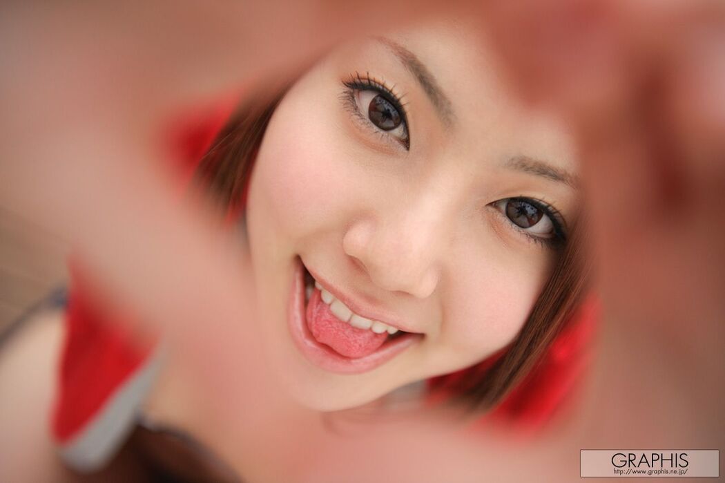 Maho Ichikawa / Maho Ichikawa [Graphis] First Gravure First off daughter