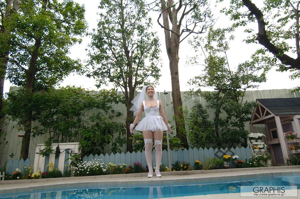Ai Sayama "White Reflection" [Graphis] Gals