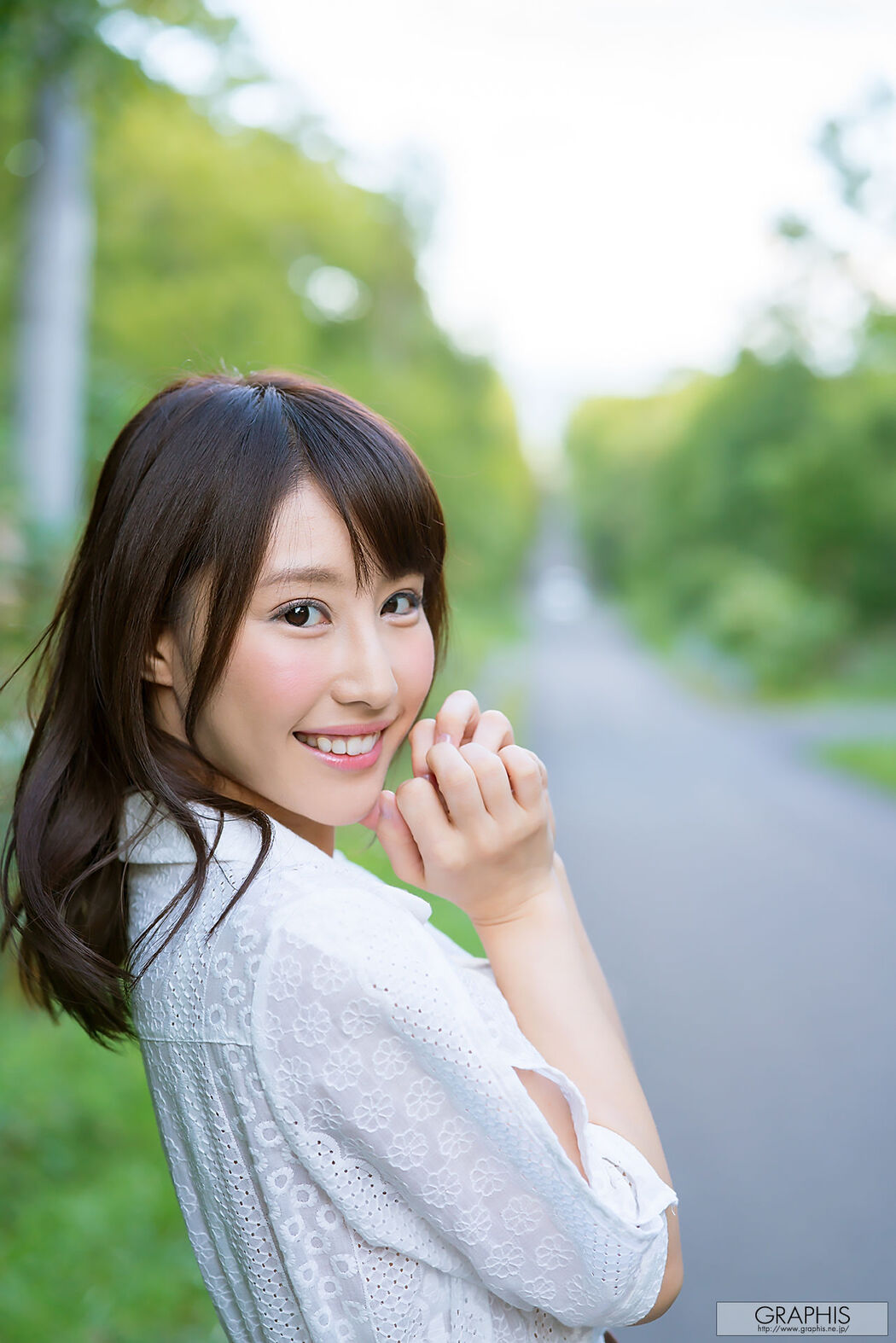 Shunka Ayami "Beautiful Body" [Graphis] Gals